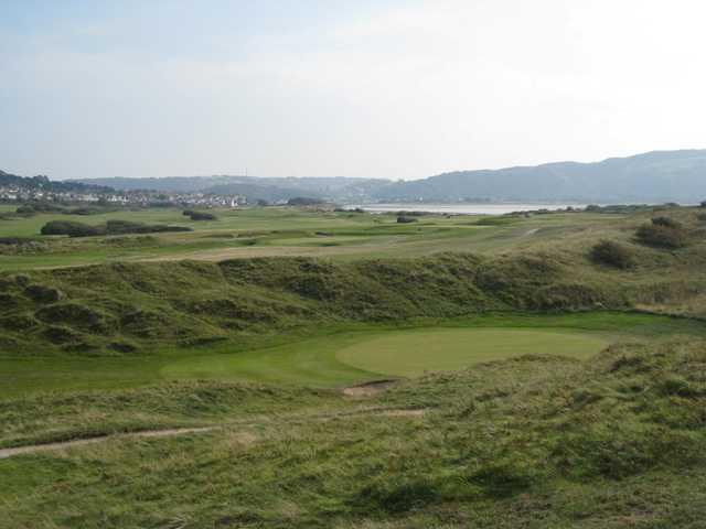 Picturesque view of the 1st green at North Wales Golf Club