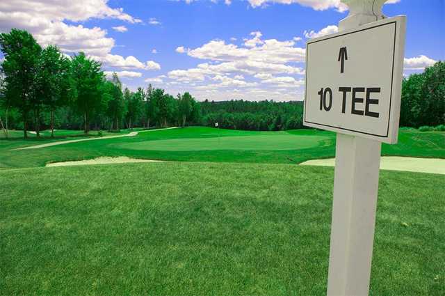 A view from the 10th tee sign at Stonebridge Country Club.