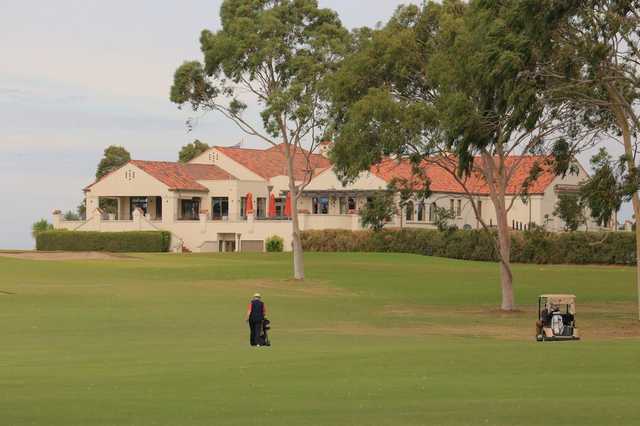 Yarra Yarra's clubhouse from old 5th