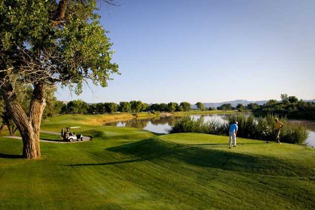 A view of tee #4 at Green River Golf Course.