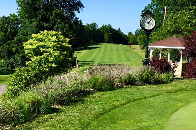 Pinecrest Country Club