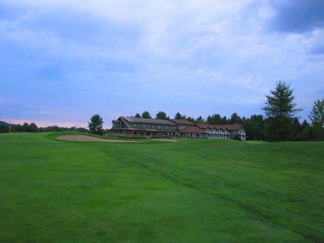 A view of the clubhouse at Club de Golf Heritage