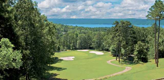 Red Apple Inn & Country Club