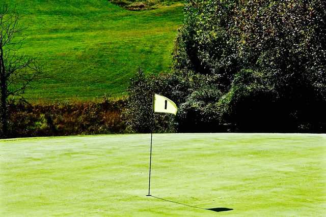 Orchard Hills Golf & Country Club