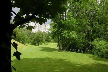 A view of a fairway at Rosny sous Bois Golf Course