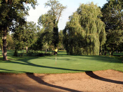 A view of a green at Guiche Course from Coudray Golf Club