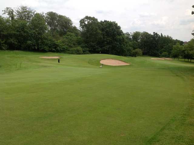 The approach to the 9th at Cocks Moors Woods Golf Club