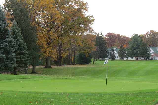North Olmsted Golf Club - 9 Holes