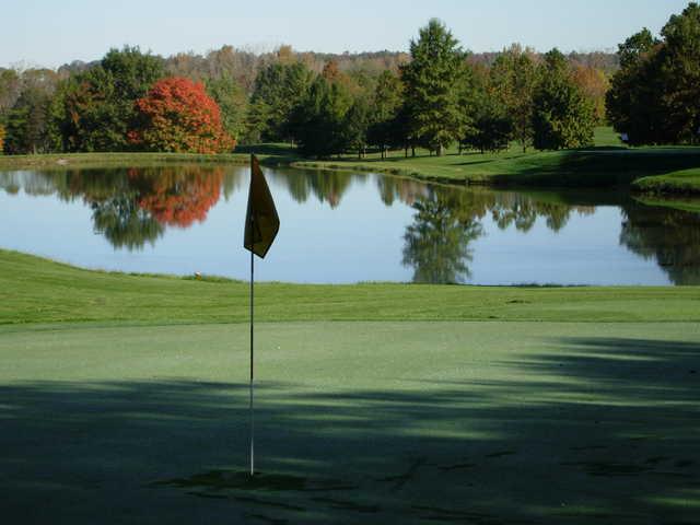 A view of a green with water coming into play at Walnut Creek from Walnut Creek Golf Course