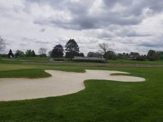 Travis Pointe Country Club