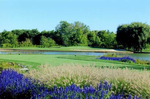 The Royal Country Club of Long Grove