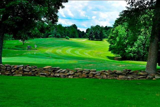 Hide-A-Way Hills Club