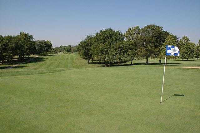 Rolling Hills Country Club