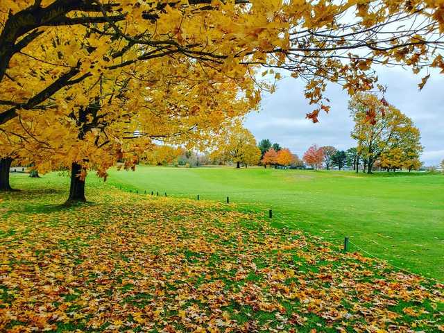 Pine Orchard Yacht & Country Club