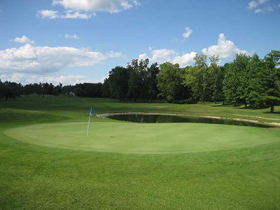A view of a hole with water coming into play at Beeson 9 from Winchester Golf Club