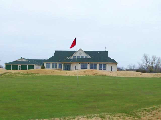 A view of the clubhouse at Silverhorn Golf Club