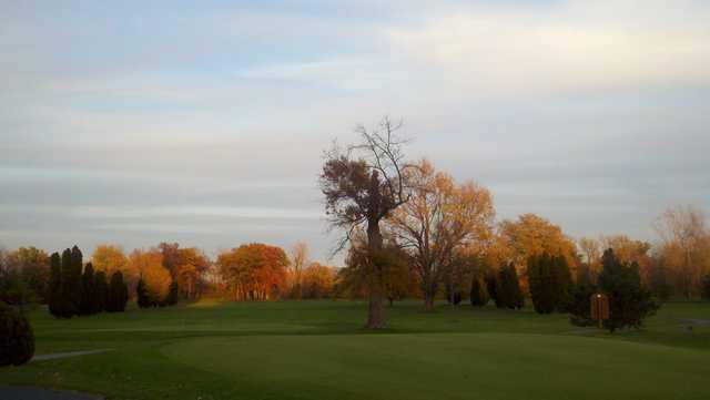 Cottonwood Creek Golf Course - 9 Holes