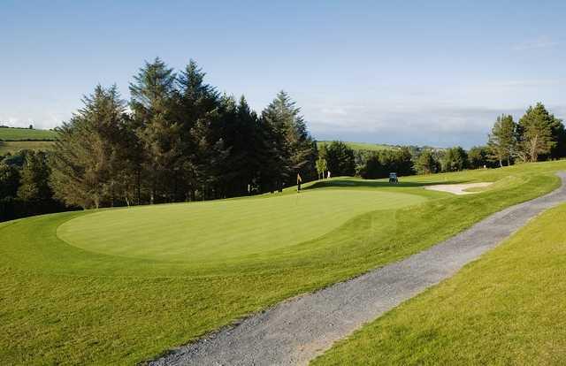A view of the 10th undulating green at Bandon Golf Club