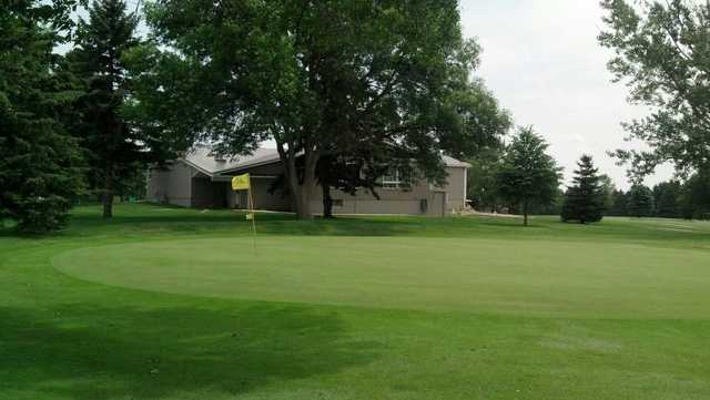 A view of a green at Kingsbury County Country Club (Desmetsd)