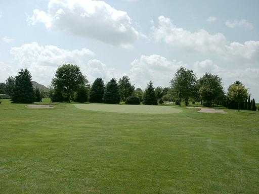 A view of green #11 at Chippendale Golf Course