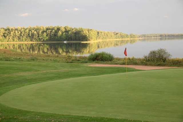 Voyager Village Country Club