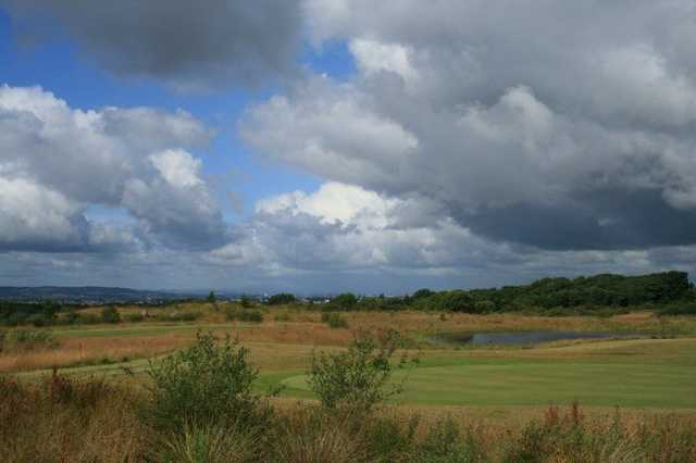 Torrance Park Club and its stunning setting