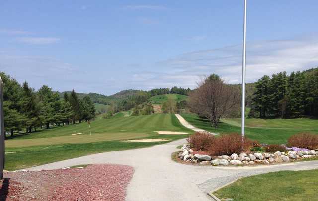 A view of a green at Lake St. Catherine Country Club