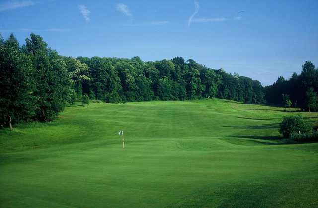 A view of the 17th hole at l'Isle Adam Golf Club