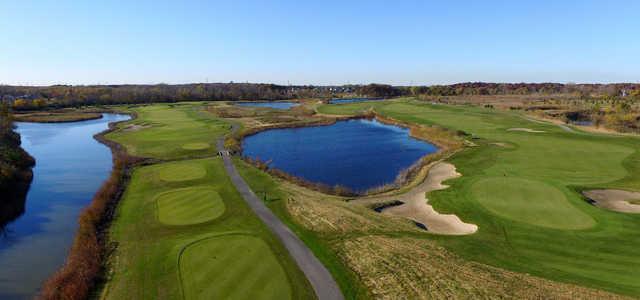 Aerial view of the 9th hole from the Silver Hawk Nine.