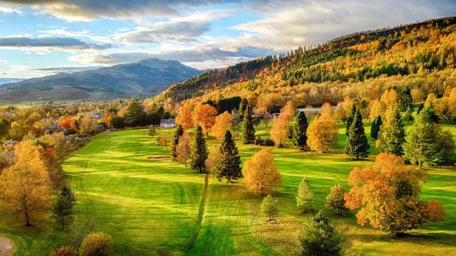 Aerial view of the 18th green at Callander Golf Club.