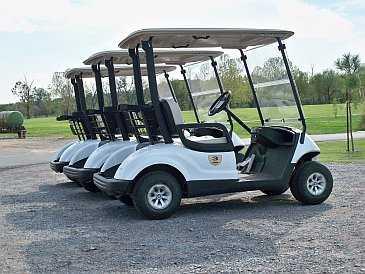 A sunny day view from Tahlequah City Golf Course