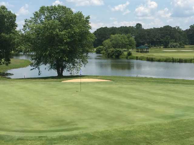 Ravenwood Country Club