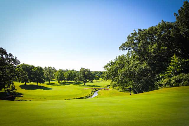 South Hills Golf and Country Club