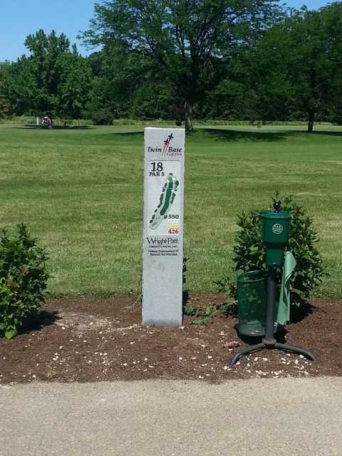 Twin Base Golf Club