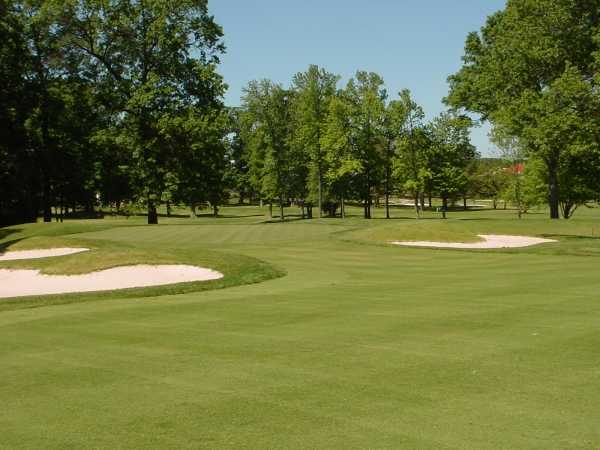 A view of green #11 protected by bunkers at Brandywine Country Club