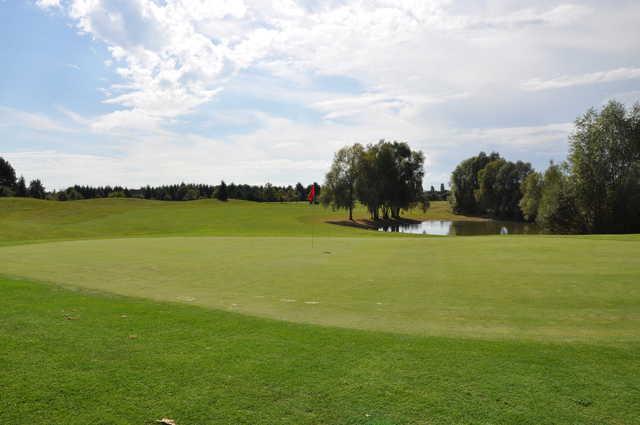 A view of a green at Golf de Senart