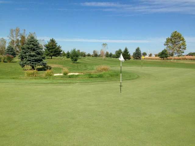 A view of a green at Raccoon Run Golf Course.