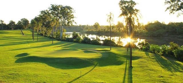 View of a green at Wolston Park Golf Club