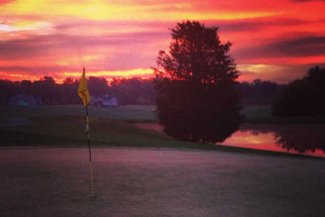 Sunrise light over hole #9 at Cricket Ridge Golf Course