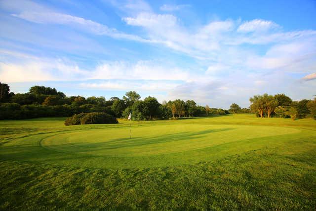 Hampton nine at Stonebridge: #3