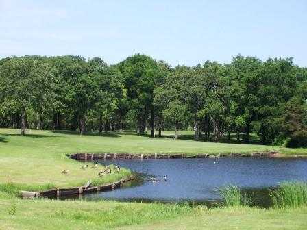 A sunny day view from Lakeview Golf Club