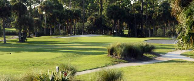 Hidden Lakes Golf Club