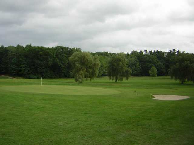 A view of the 18th green at New Hampshire Golf Club