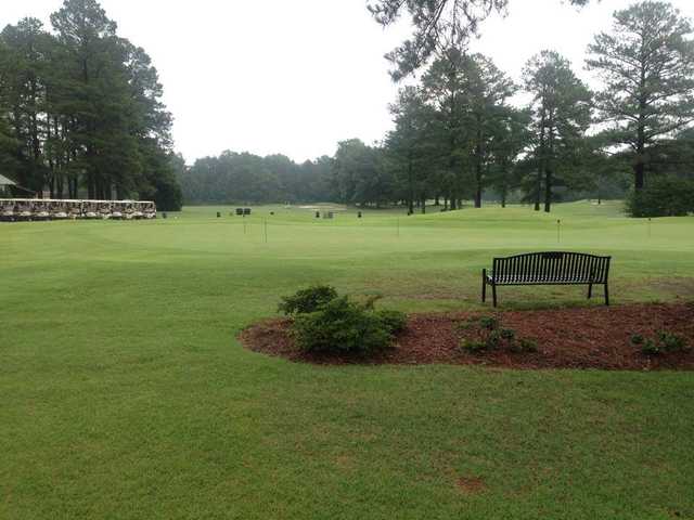 A view of the practice putting green at The Country Club of Petersburg.