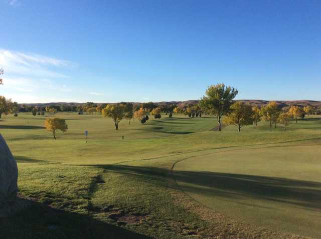 A sunny day view from Hillsview Golf Course