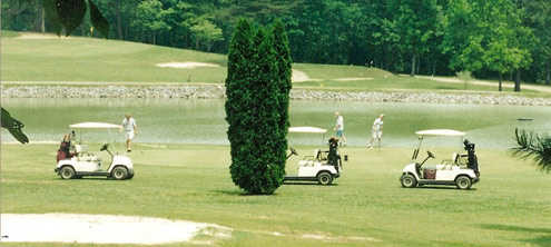 A sunny day view from Saddle Rock Golf Course.