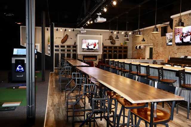 Coastal Swing Golf & Bar - Tiffin