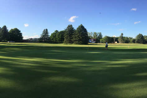 Canadian Lakes Country Club