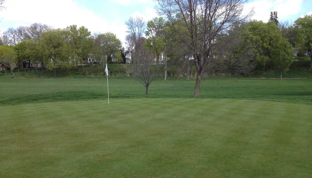Hiawatha Golf Club