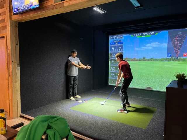 Halfway House Indoor Golf